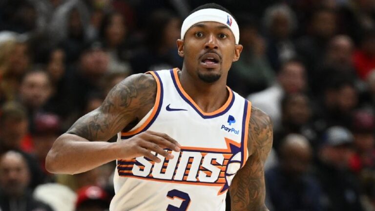 Bradley Beal Impresses in Phoenix Suns’ Showdown with Chicago Bulls at United Center